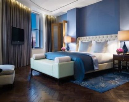blue-hotel-room-38k52ootl2c3dxhz6r17nu